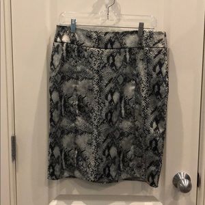 Snakeskin print skirt